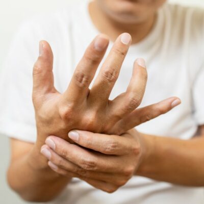 Causes and management options of hand tremors